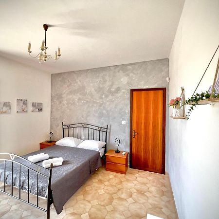 Casa Vacanze "Sautufao" Santa Venerina Exterior photo